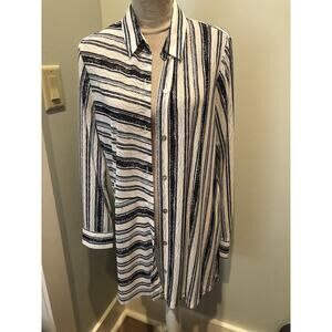 Chico’s Travelers Cardign OverShirt sz 2 L